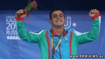 Штангист из Азербайджана Гулиев выиграл Универсиаду с двумя рекордами