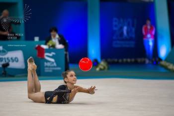 В Баку начался Чемпионат Европы по художественной гимнастике
