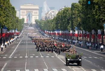 Военнослужащие Азербайджана приняли участие в торжественном параде в Париже