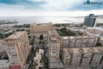 В Азербайджане приватизировано около 400 объектов