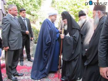 Аллахшукюр Пашазаде пригласил Илию II в Азербайджан