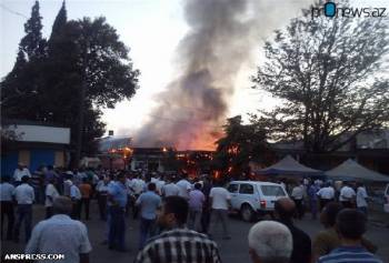 Сильный взрыв и пожар в Астаре