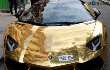На улицах Парижа был замечен золотой Lamborghini Aventador за 6.000.000$