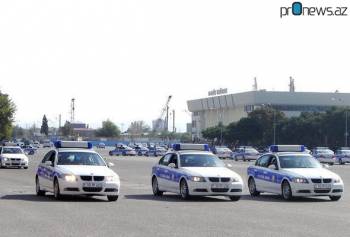 В Баку задержали автомобиль пьяного полковника полиции