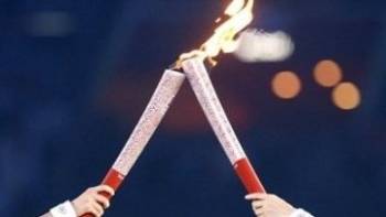 Олимпийский огонь прибывает в столицу Игр - Сочи