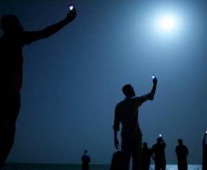 Фотографией года признали снимок мигранов на пляже в Джибуди