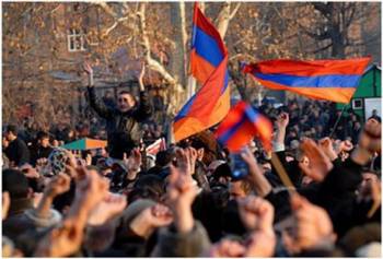Акция в Армении: Участники хотят сжечь Ереван